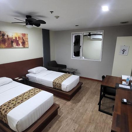 Dg Grami Hotel Paranaque City Luaran gambar