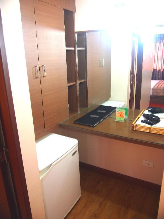 Dg Grami Hotel Paranaque City Bilik gambar